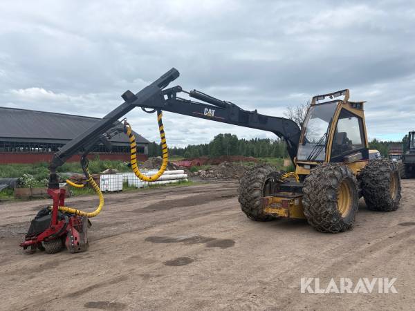 Skördare CAT 570