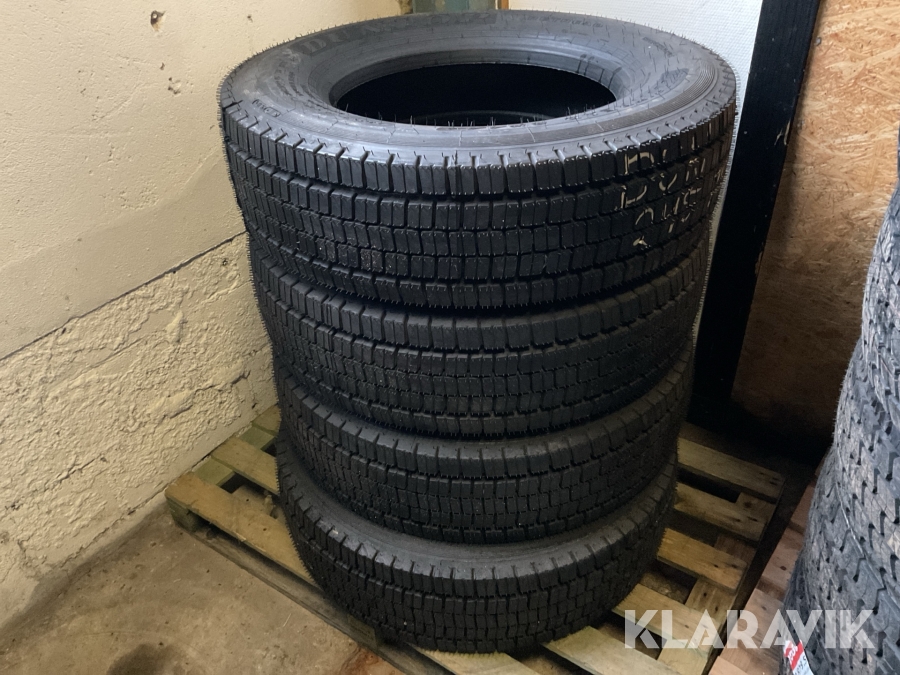 Lastbilsdäck Dunlop 245/70R19.5 4st