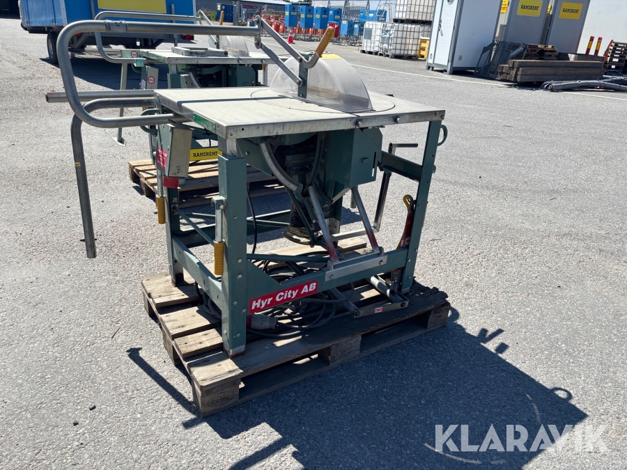 Byggsåg Gjerde 1603 med bord