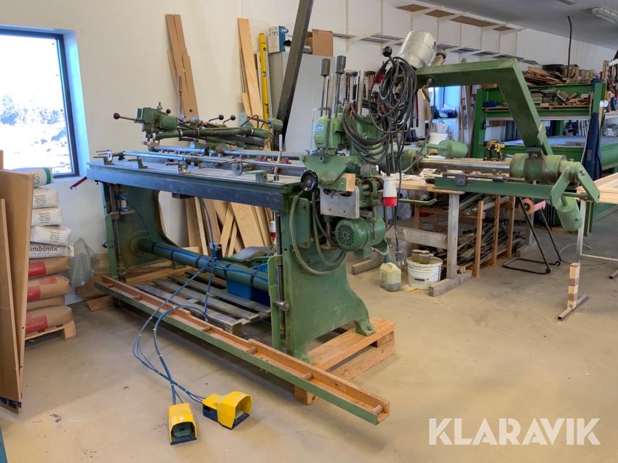 Beslagsmaskin till fönster och dörrtillverkning OWE Bollnäs Sweden