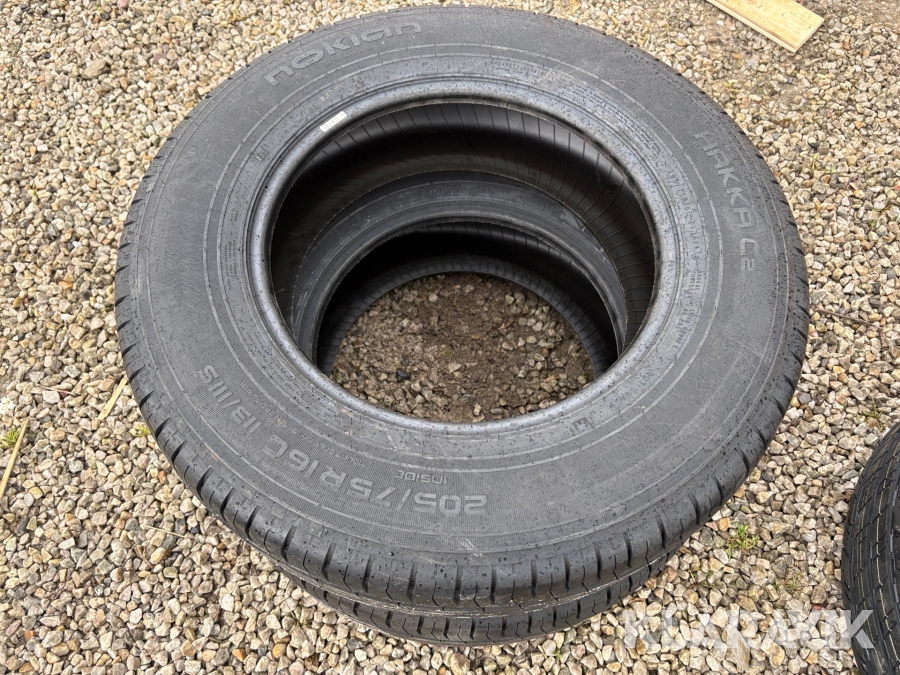 Bildäck Nokian Hakka C2 205/75 R 16C