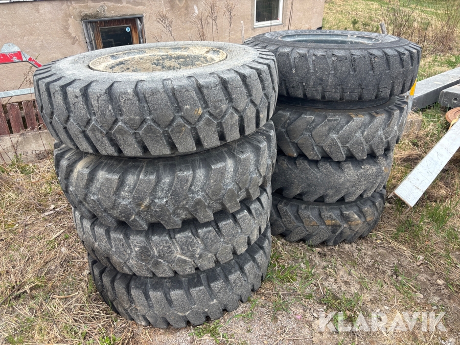 Hjul 10.00-20 för grävmaskin 8st