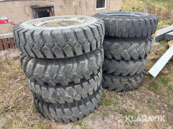 Hjul 10.00-20 för grävmaskin 8st