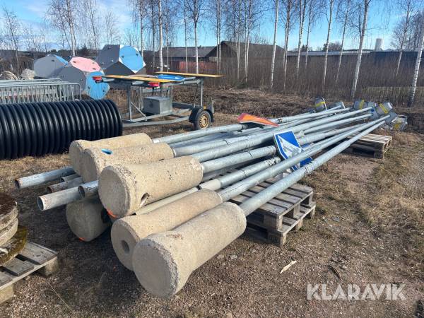 Belysningsstolpar ca 15 st