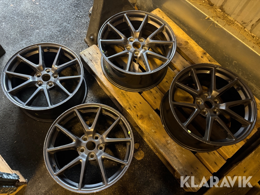 Fälgar Tesla Model 3 18