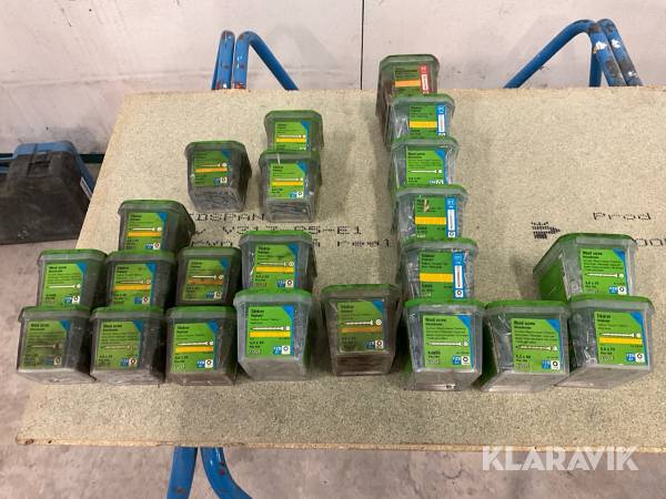 Diverse träskruvar Essve