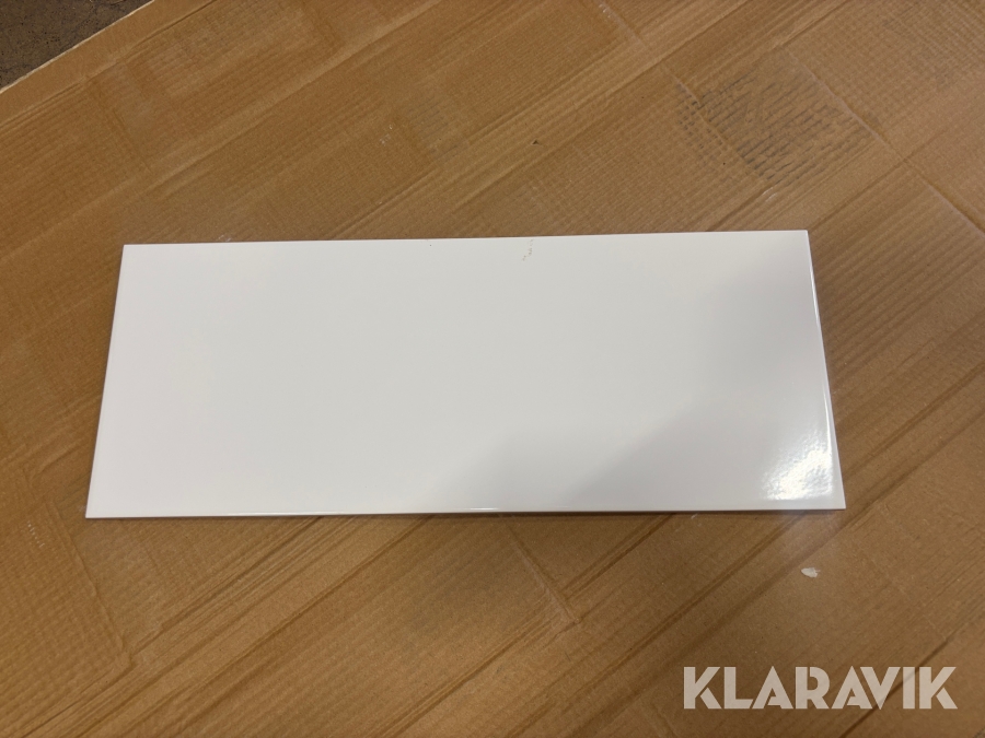 Kakelplattor vit blank 20x50cm 19 kvm
