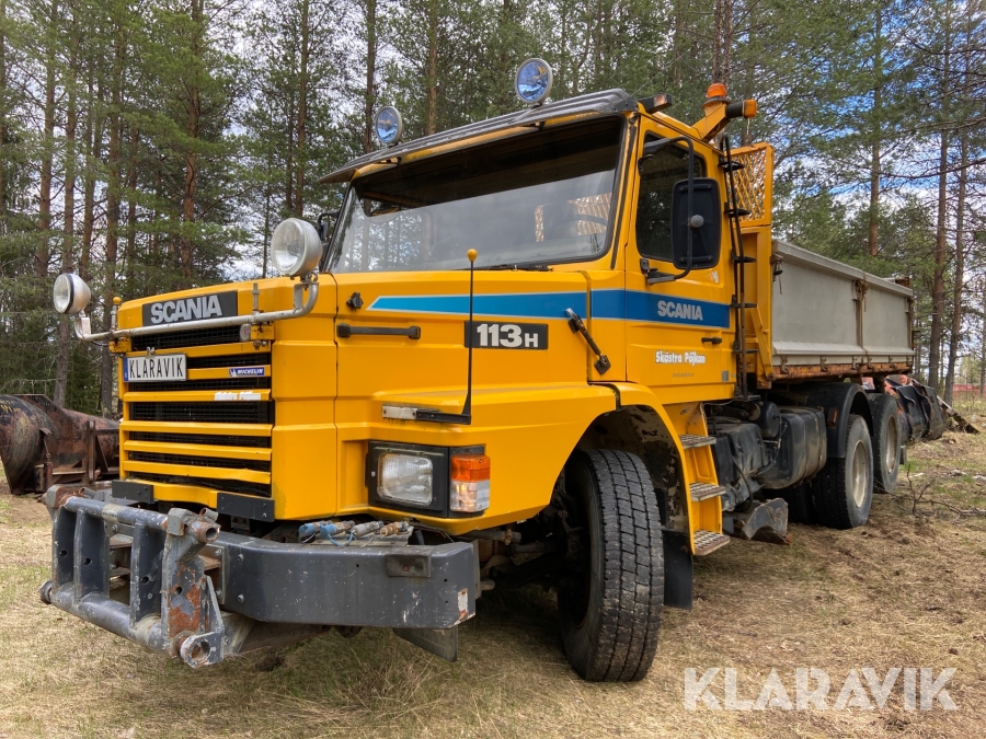 Lastbil Scania 113H med tippflak och tillbehör