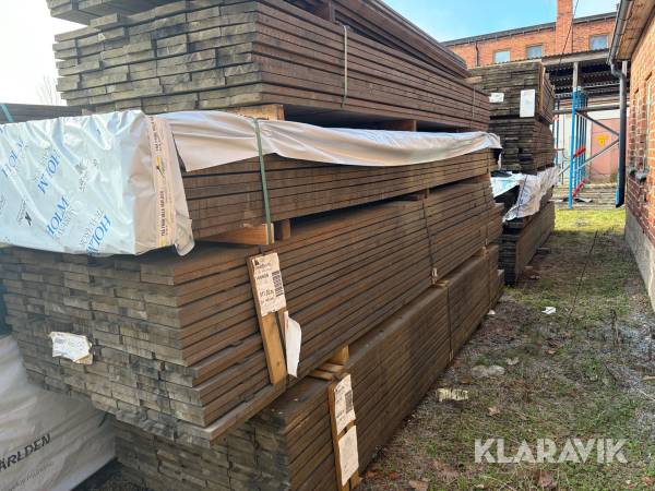 Royal Linolatrall Furu Grå 28x145mm Rillad på ovansidan ca 1500m