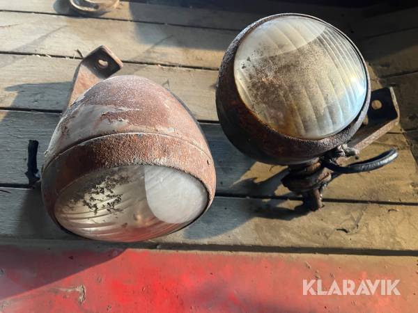 Strålkastare till en Fordson Höglund