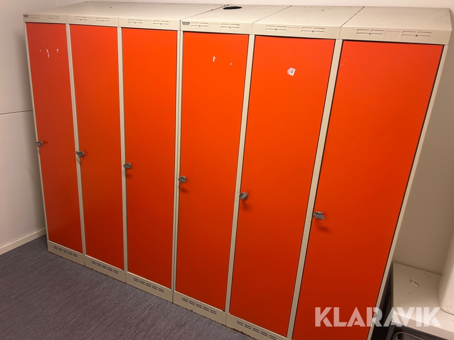 Omklädningsskåp Sonesson 2 st med 3 i varje med ventilation