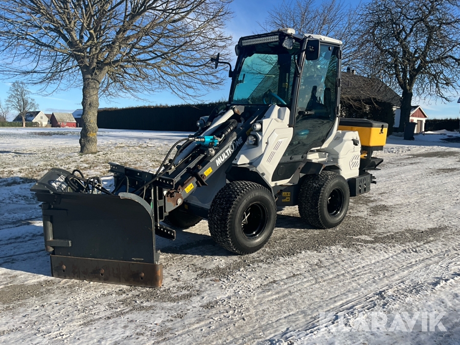 Kompaktlastare Multione 8,4 S vinterutrustad