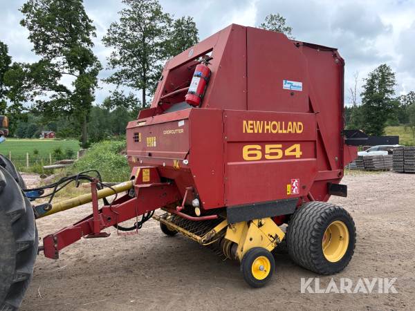 Rundbalspress New Holland 654 Cropcutter