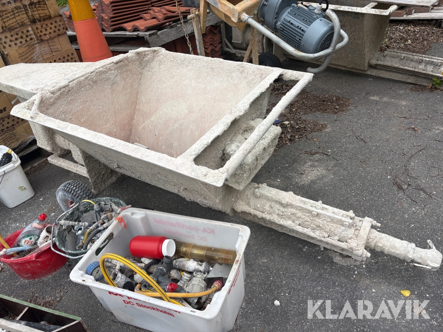 Putsmaskin Thab P20 med 2st slangvindor
