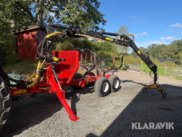 Skogsvagn K.T.S 85 8500 med K.T.S kran 630