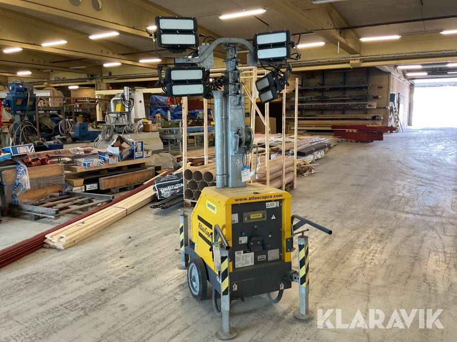 Lysmast Atlas Copco QLB 02 4x150W