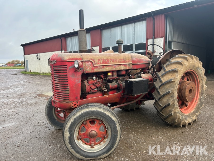 Veterantraktor McCormick WD9