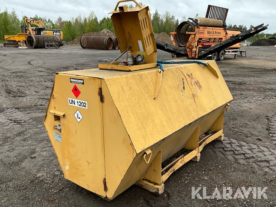 Dieseltank Färmartanken 2000L med pump