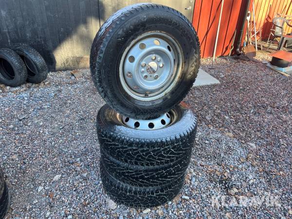 Däck Hakkapeliitta 215/75 R 16C