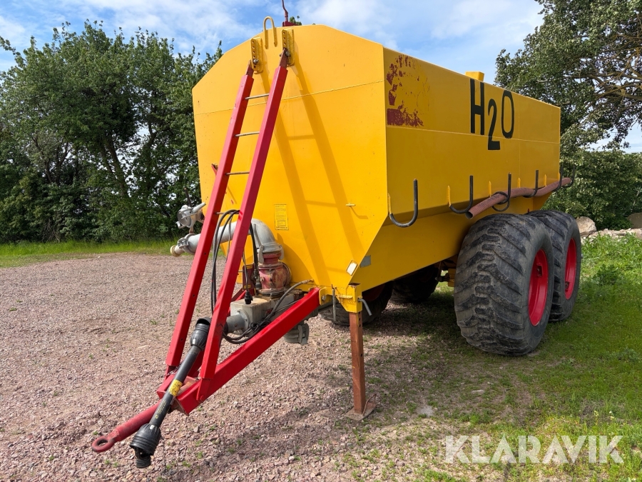 Pumptankvagn med skruvpump Olby-maskiner 15B3