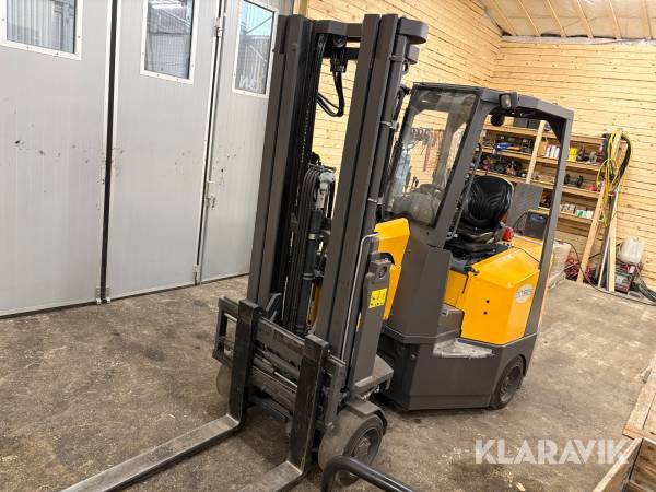 Truck Aisle-Master 20SE