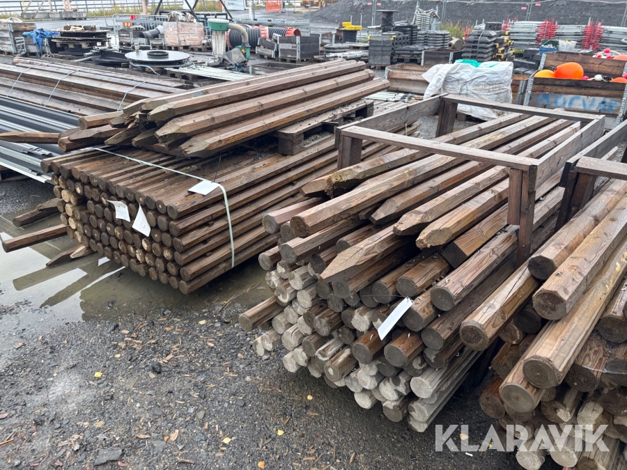 Impregnerade stolpar 80x3000 & 80x2500mm