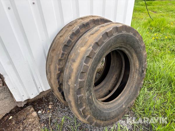 Traktordäck Dunlop T.81. 2 st