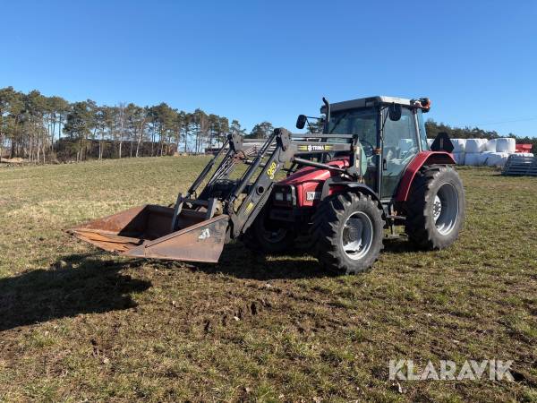 Traktor Massey Ferguson 4245 med frontlastare