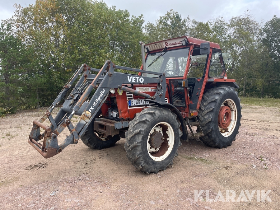 Traktor Fiat 70-90 med lastare
