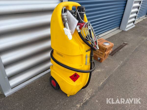 Bränsletank Emiliana Serbatoi 110Z1 med pump