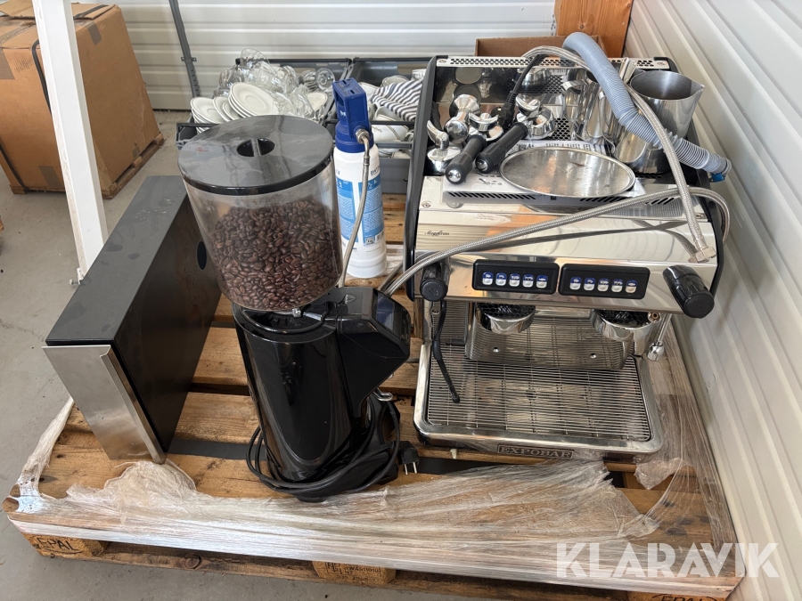 Kaffemaskin EXPOBAR Megacrem med kaffekvarn
