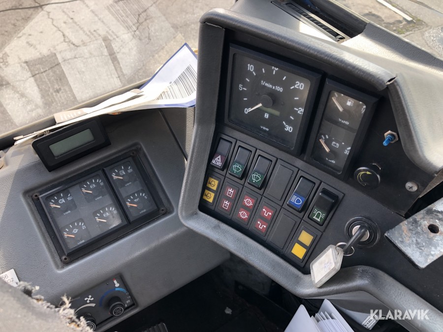 Terminaltraktor Kalmar TRX 242