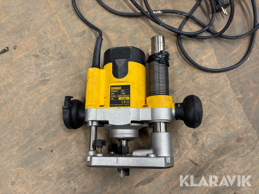 Överhandsfräs Dewalt DW261
