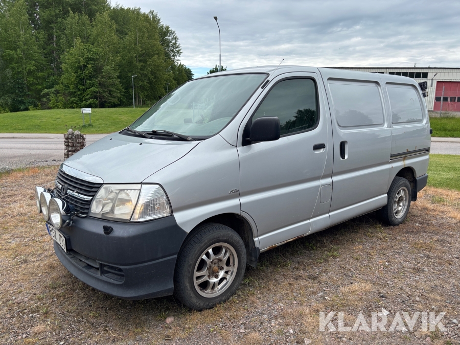 Skåpbil Toyota HiAce D-4D