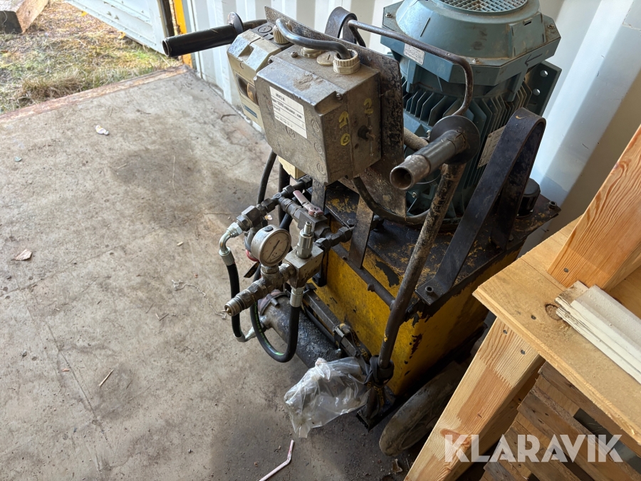 Diverse hydraulaggregat och maskiner