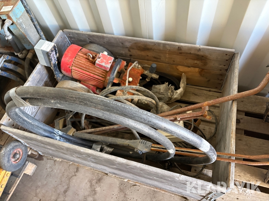 Diverse hydraulaggregat och maskiner