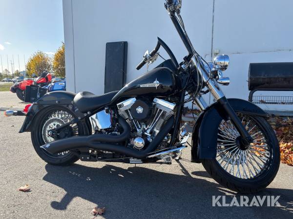 Motorcykel Custombygge med Harley-Davidson delar