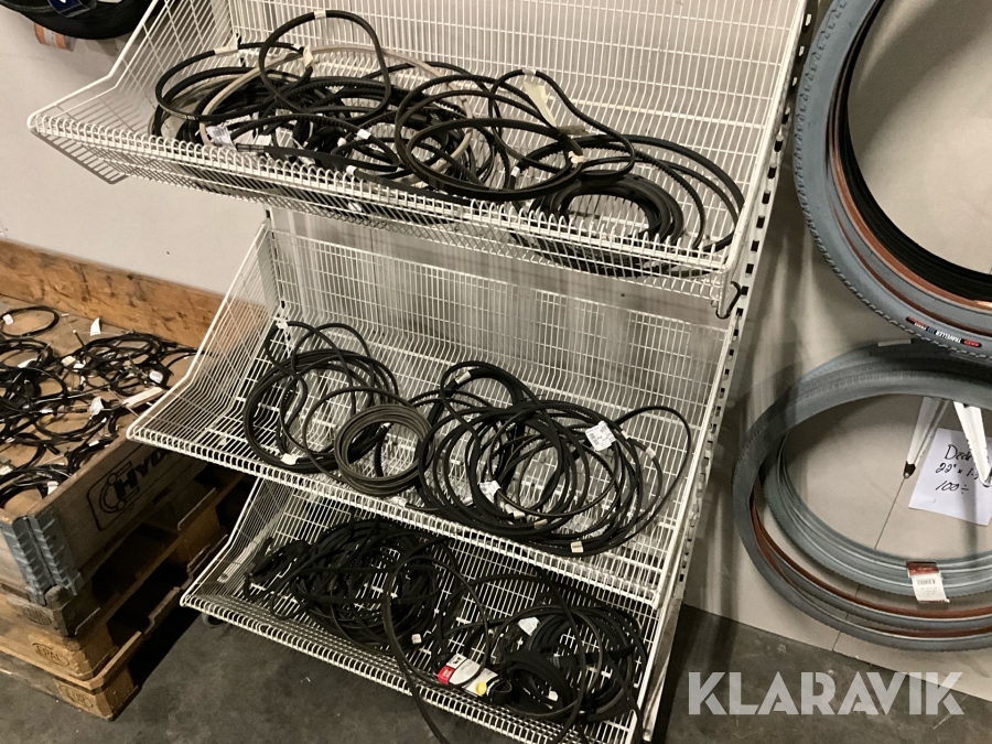 Parti med remmar till grönytemasiner/Vinterredskap