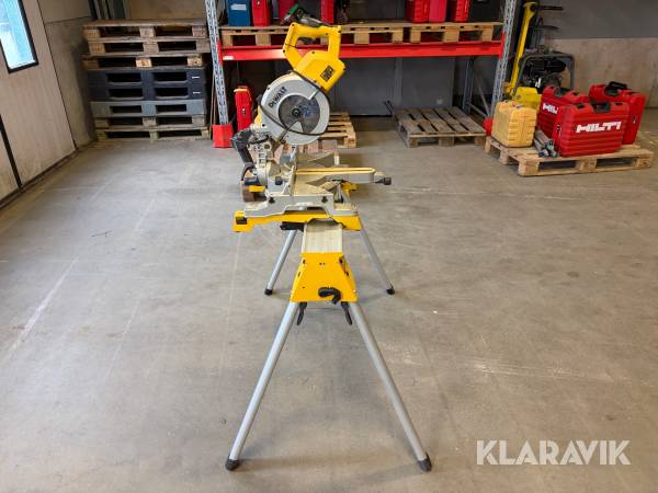Kap och geringssåg 1 st, Sågbock 1 st Dewalt DW 778 / DE 7035