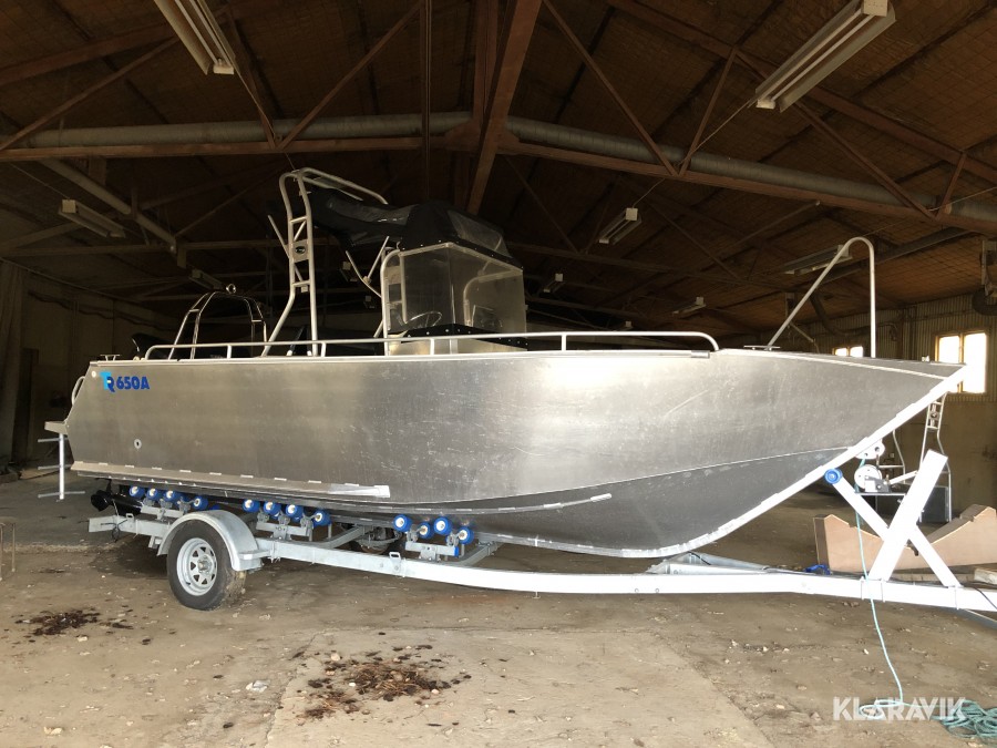 Aluminiumbåt 650 med motor 