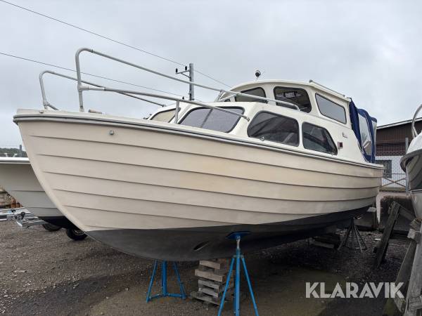 Snipa Skilsö 23 HT med MD17 och bogpropeller