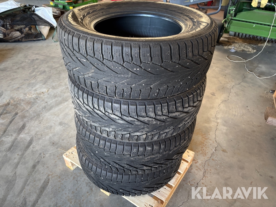 Däck Nokian Hakkapeliitta 265/65-17 4st