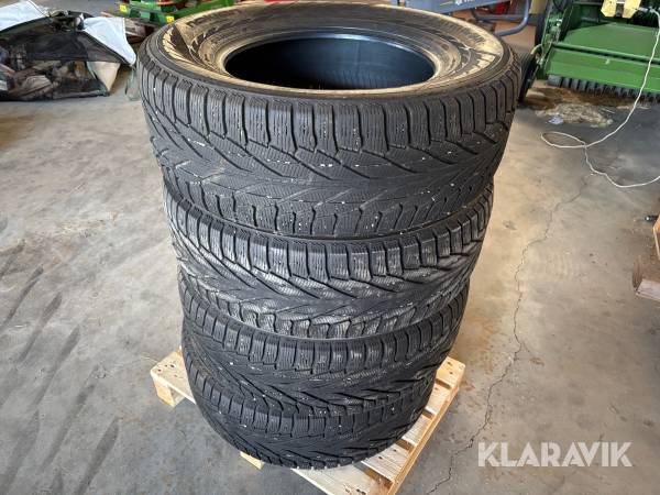 Däck Nokian Hakkapeliitta 265/65-17 4st