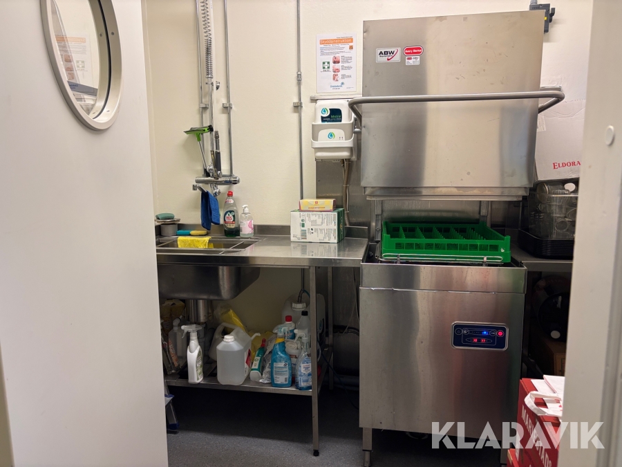 Diskmaskin Comenda LC900E2 med diskbänk och torkställning