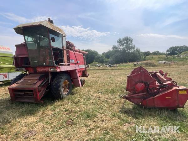 Tröska Massey Ferguson 520
