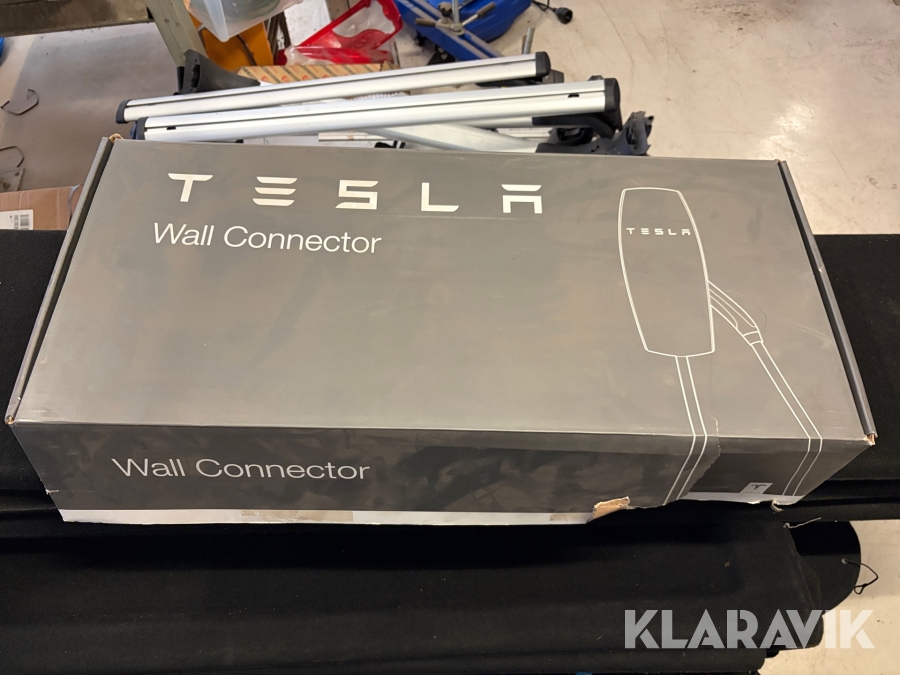 Vägghängd laddbox Tesla