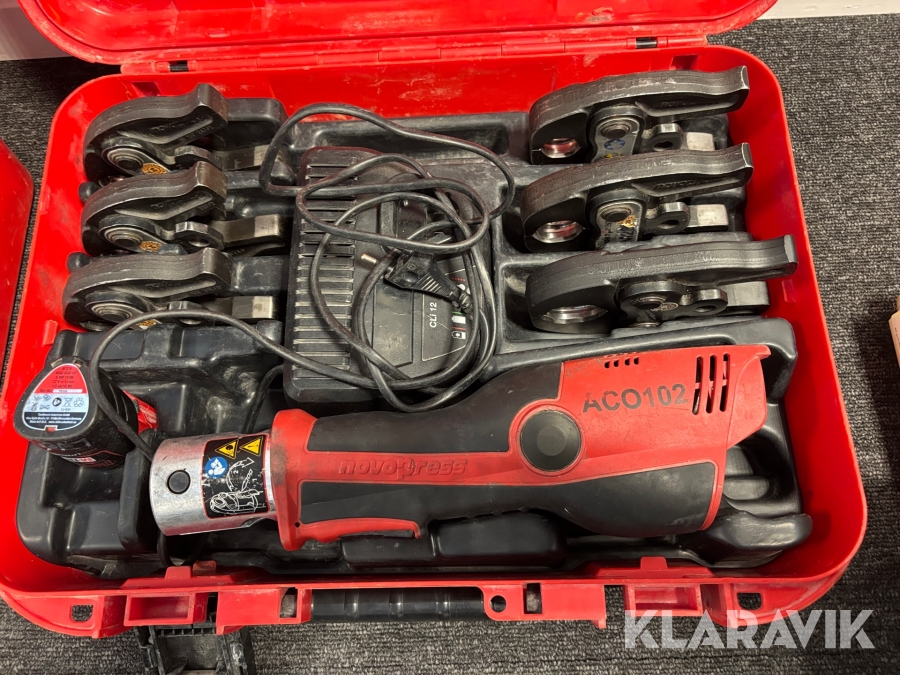 Pressmaskin Novopress ACO102