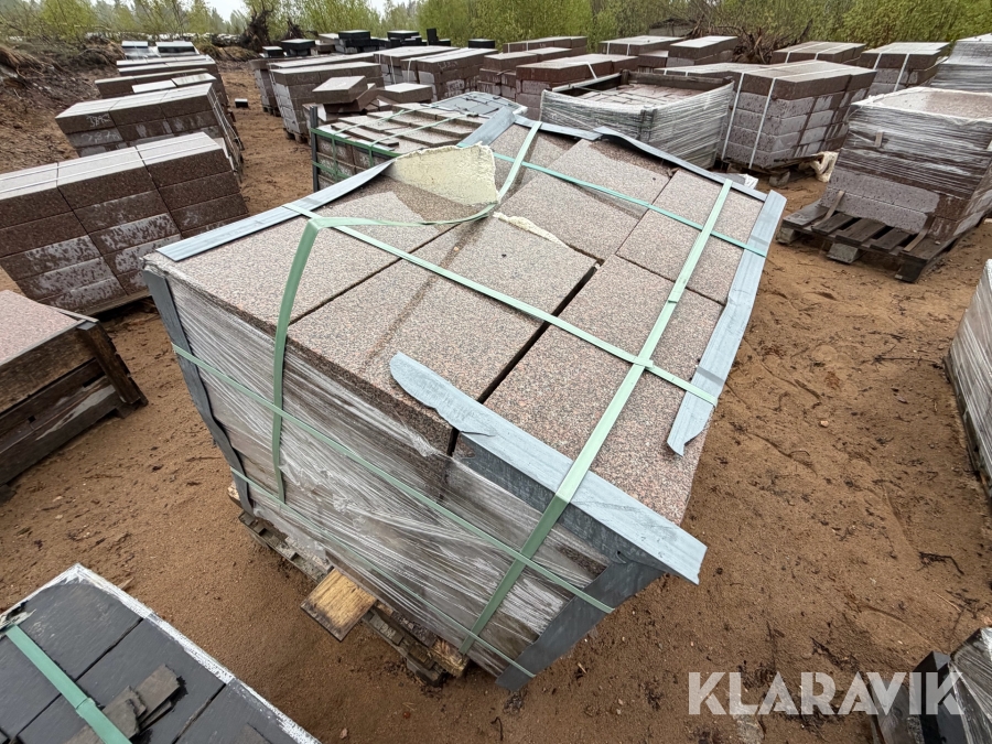 Stort Parti Marksten i Granit ca 40 Pall av blandad sort St:Eriks ca 40st pall
