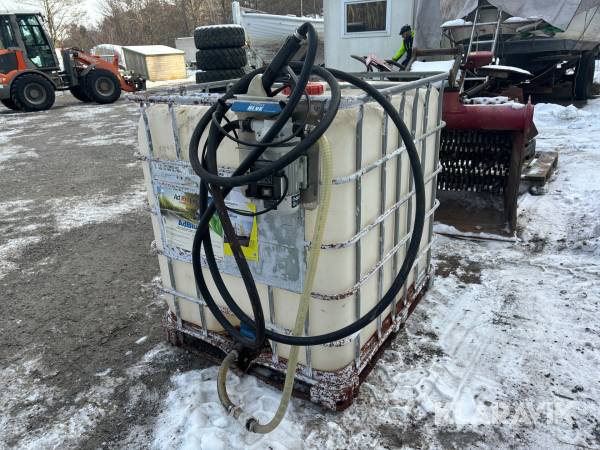 AdBlue-tank med pump