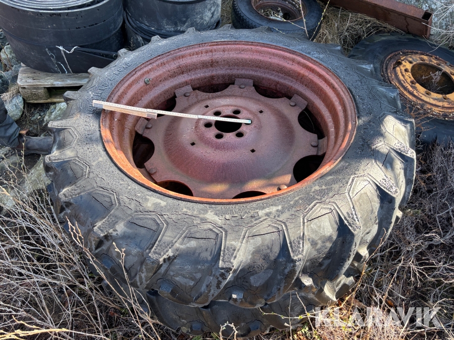 Lantbruksdäck till Volvo 12.4 36